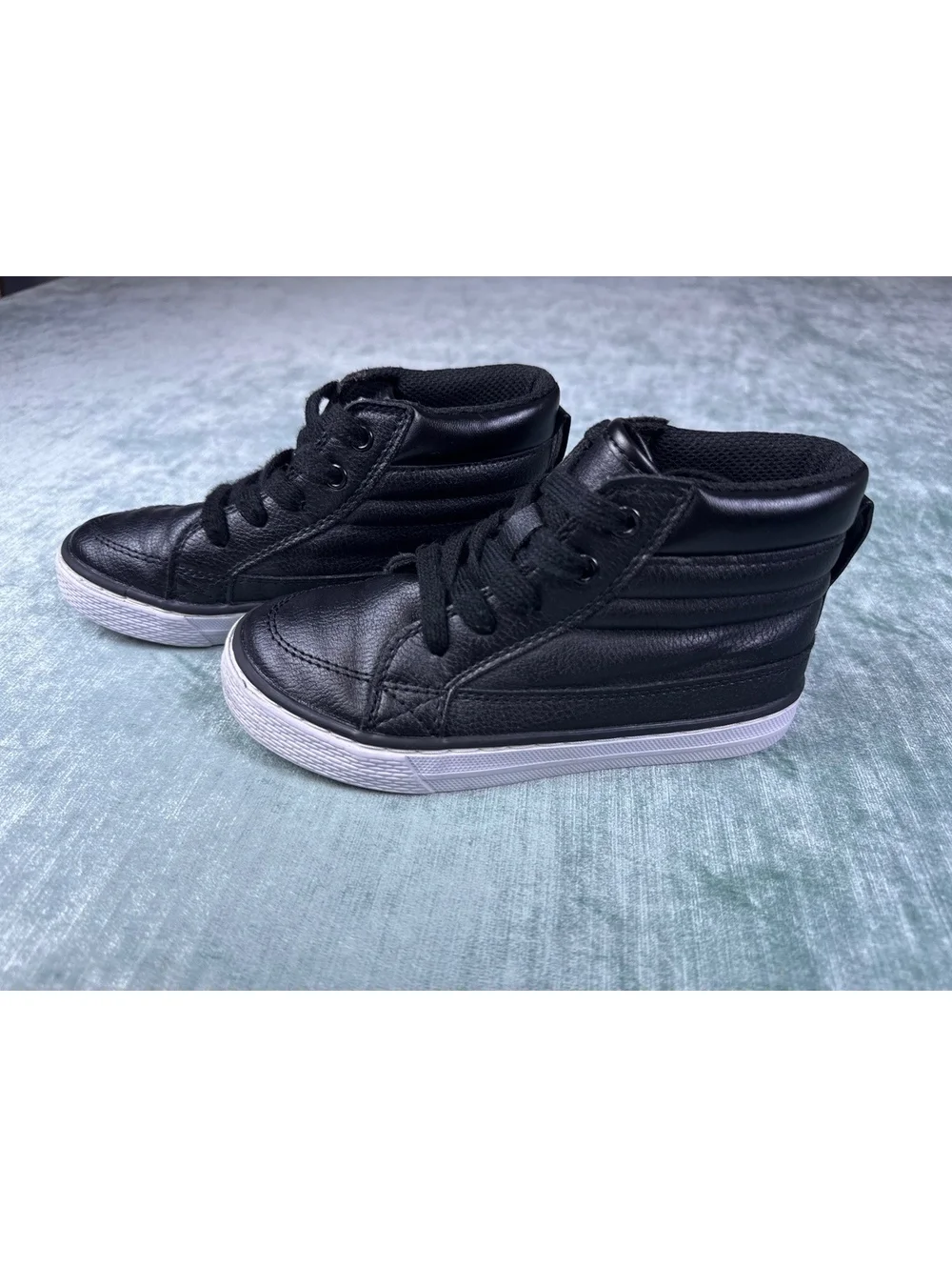 The Children’s Place Black High Top Sneakers Youth Size 12